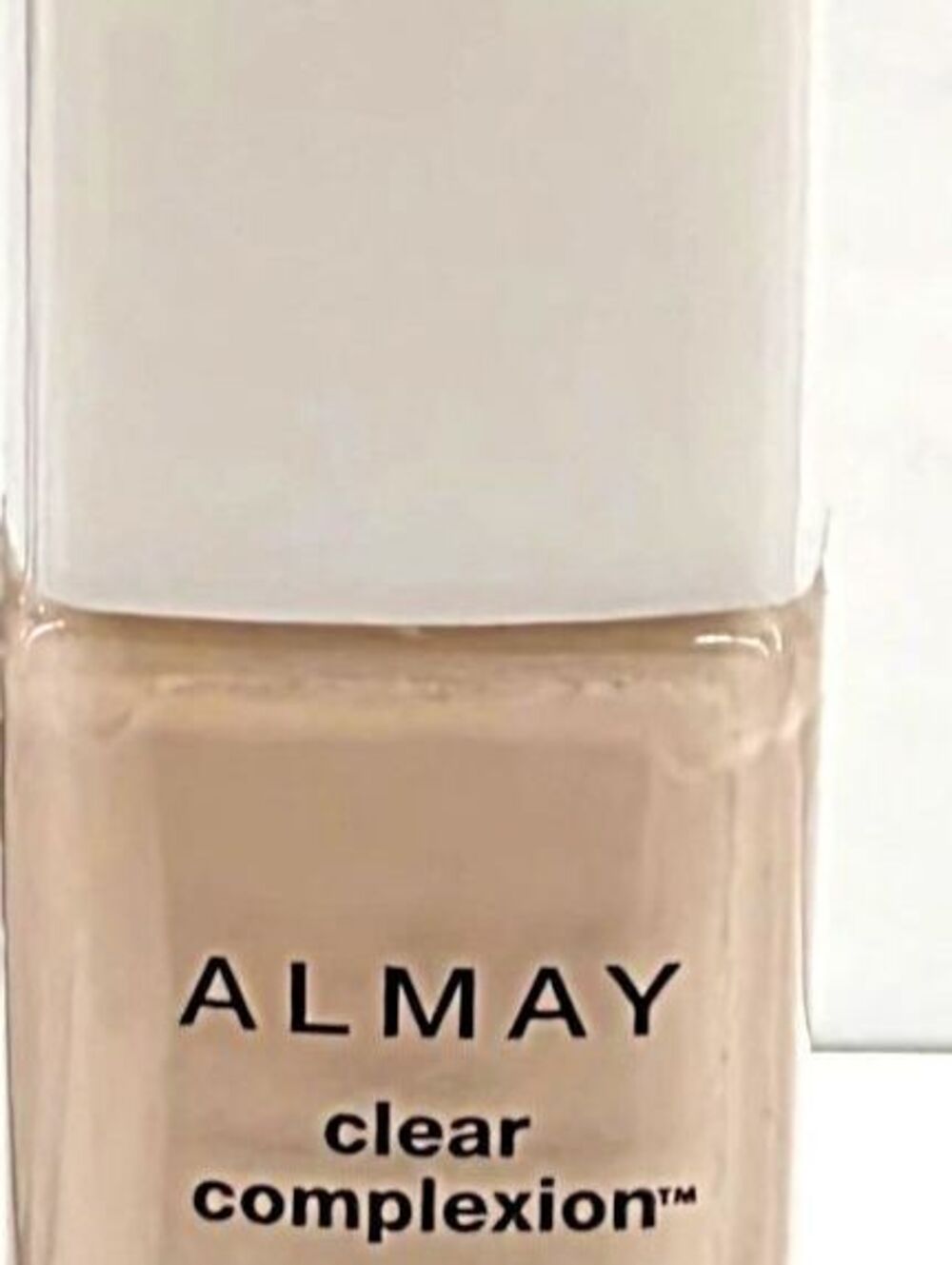 NEW Almay Clear Complexion Liquid Makeup Heals Blemishes-100 IVORY